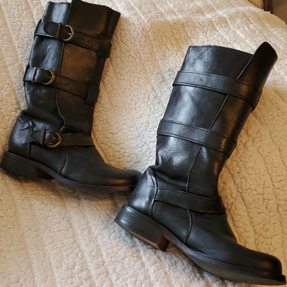 Steve Madden Boots - Picture 3 of 14